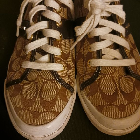 Coach Women's Sneakers Tan with Signature Cs flat, Logo ons Sole Size 10 - Picture 1 of 6